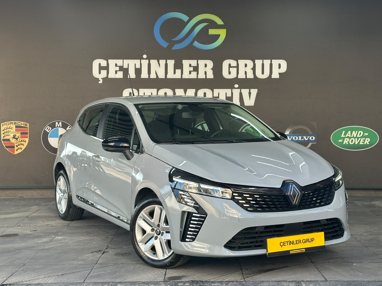 ÇETİNLER GRUP'TAN ORJİNAL 47.000 KM DE EVO CLİO